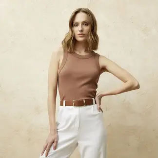 BASEMENT - Top Mujer Sin mangas