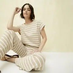 UNIVERSITY CLUB - Camiseta Mujer Tejido Manga corta