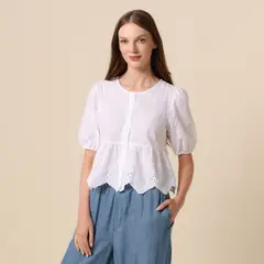UNIVERSITY CLUB - Blusa Mujer con Ojalillo Manga corta