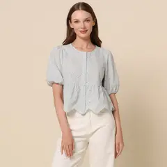 UNIVERSITY CLUB - Blusa Mujer con Ojalillo Manga corta