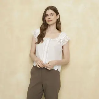 UNIVERSITY CLUB - Blusa Mujer con Encaje Manga corta de Algodón
