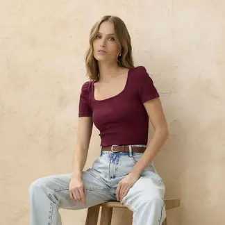 BASEMENT - Camiseta Mujer Manga corta