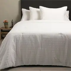 BASEMENT HOME - Cubrelecho