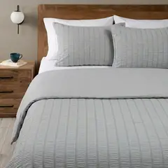 BASEMENT HOME - Cubrelecho