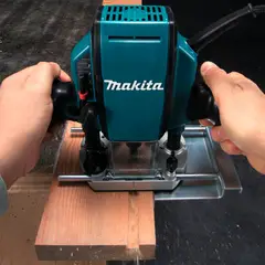 MAKITA - Ruteadora 900W 27000rpm Collet 1/4-3/8 pulgada RP0900K