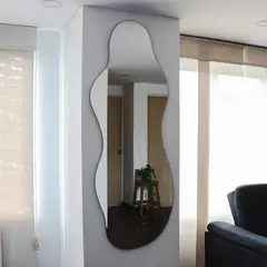 SANDALO - Espejo Irregular Flotante Sicilia 60X160 Cm