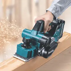 MAKITA - Cepillo Inalámbrico para Madera XGT 40V 82 mm + BL AWS XPT No Incluye Batería Ni Cargador