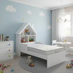 MUEBLES 2020 - Combo Cama Infantil Ariel Blanca Con Cabecero Casita Y Estantes + Colchoneta Sencilla 90X190