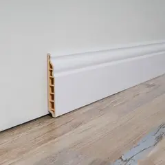 ART3D - Zócalo Decorativo Blanco en Poliestireno de Alto Impacto 142cm x 8cm