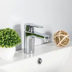 STRETTO - Grifería Monocontrol Lavamanos Baja Arona Cromo