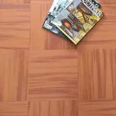 VINISOL - Piso Vinilo Baldosa Fores Liso Cherry 30.5x30.5 Cj2.04m2