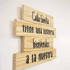 JUST HOME COLLECTION - Retablo 40x32 Mensaje Cada Familia Madera