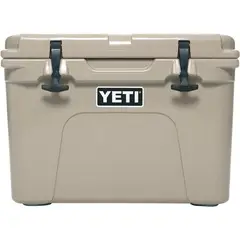 YETI - Nevera Portátil Tundra 35 con Aislamiento de Alta Densidad 33L Café