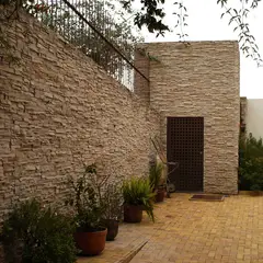 PORTTA - Pared Concreto Crema Caja Por 0.25m2
