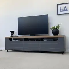 BERTOLINI - Mueble para Tv 75" en Mpd 200Cm Roble con Grafito