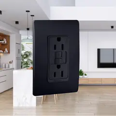 BTICINO - Toma Doble Polo A Tierra Gfci 15Amperios Luzica Negro