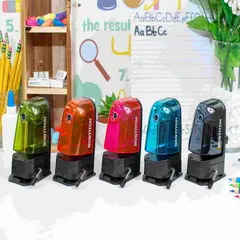 BOSTITCH - Tajalápiz Plástico con Contenedor Traslucido Mango Ergonómico