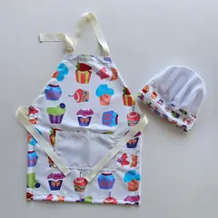 JUST HOME COLLECTION - Set Cocina Junior Pasteles (Delantal + gorro)