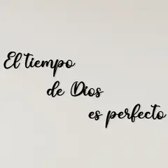 CEGRAFIC - Frase El Tiempo De Dios Es Perfecto Negro
