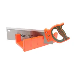 BAUKER - Ingleteadora Manual Con Serrucho 12 Pulgadas