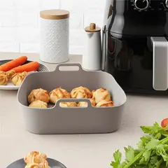 JUST HOME COLLECTION - Molde Cuadrado en Silicona para Freidora 21cm 1.5 Litros Gris